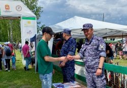 Росгвардейцы приняли участие в профориентационных мероприятиях на Южном Урале Росгвардейцы приняли участие в профориентационных мероприятиях на Южном Урале