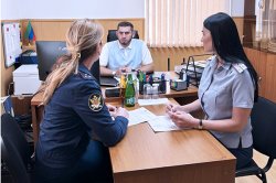 Представители уголовно-исполнительной инспекции и центра занятости населения Кизилюртовского района обсудили вопросы ресоциализации осужденных Представители уголовно-исполнительной инспекции и центра занятости населения Кизилюртовского района обсудили вопросы ресоциализации осужденных