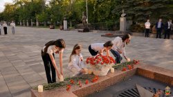 Члены Общественного совета при МВД по КЧР а также сотрудники органов внутренних дел Карачаево-Черкесии провели памятные мероприятия Члены Общественного совета при МВД по КЧР а также сотрудники органов внутренних дел Карачаево-Черкесии провели памятные мероприятия
