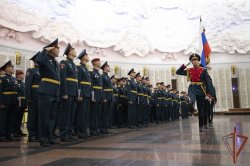 Герой России генерал-полковник Сергей Бойко поздравил выпускников общевойсковой академии РФ Герой России генерал-полковник Сергей Бойко поздравил выпускников общевойсковой академии РФ
