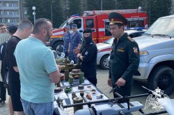 В Тюмени представители Росгвардии приняла участие в ежегодной региональной выставке обороны и безопасности «Служим Отечеству» В Тюмени представители Росгвардии приняла участие в ежегодной региональной выставке обороны и безопасности «Служим Отечеству»