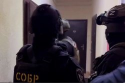 При силовой поддержке спецназа Росгвардии в Москве задержаны подозреваемые в мошенничестве При силовой поддержке спецназа Росгвардии в Москве задержаны подозреваемые в мошенничестве