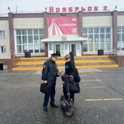 Транспортные полицейские Ноябрьска призывают пассажиров быть бдительными Транспортные полицейские Ноябрьска призывают пассажиров быть бдительными