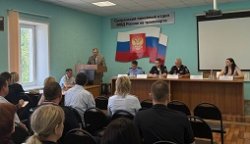 В Сызранском ЛО МВД России на транспорте подвели итоги работы за 6 месяцев 2025 года В Сызранском ЛО МВД России на транспорте подвели итоги работы за 6 месяцев 2025 года