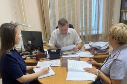 В Ленинском районе г. Красноярска сотрудники управления социальной защиты населения и УИИ обсудили вопросы по реализации закона «О пробации в РФ» В Ленинском районе г. Красноярска сотрудники управления социальной защиты населения и УИИ обсудили вопросы по реализации закона «О пробации в РФ»