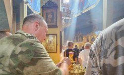 Военнослужащие Росгвардии приняли участие в торжественном богослужении в честь князя Владимира в Грозном Военнослужащие Росгвардии приняли участие в торжественном богослужении в честь князя Владимира в Грозном