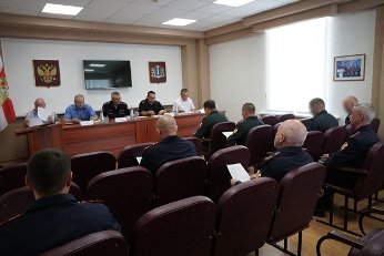 В Управлении Росгвардии по Ульяновской области состоялось заседание оперативного штаба к Единому дню голосований В Управлении Росгвардии по Ульяновской области состоялось заседание оперативного штаба к Единому дню голосований
