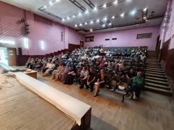 Полицейские и члены Общественного совета ОМВД России по Усть-Джегутинскому району провели встречу на тему «Школа информационной безопасности» Полицейские и члены Общественного совета ОМВД России по Усть-Джегутинскому району провели встречу на тему «Школа информационной безопасности»