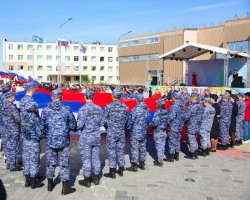 На Чукотке сотрудники Росгвардии приняли участие в праздновании Дня государственного флага России На Чукотке сотрудники Росгвардии приняли участие в праздновании Дня государственного флага России