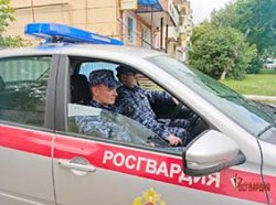 Сотрудники Росгвардии задержали дебошира в медучреждении Орла Сотрудники Росгвардии задержали дебошира в медучреждении Орла