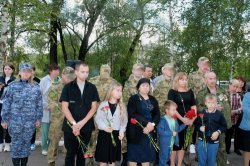 В Новгородской области росгвардейцы приняли участие в открытии Аллеи Памяти В Новгородской области росгвардейцы приняли участие в открытии Аллеи Памяти