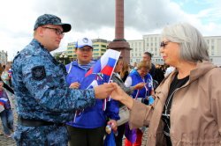 Отмечаем праздник добрым делом Отмечаем праздник добрым делом