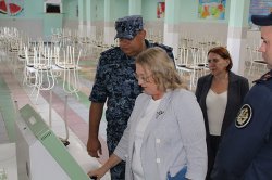 Исправительную колонию №24 посетили правозащитники Иркутской области Исправительную колонию №24 посетили правозащитники Иркутской области