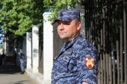 Росгвардейцы обеспечили безопасность футбольного матча в Вологде Росгвардейцы обеспечили безопасность футбольного матча в Вологде