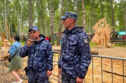 Безопасность международного фестиваля «Праздник топора - 2025» в Томской области обеспечила Росгвардия Безопасность международного фестиваля «Праздник топора - 2025» в Томской области обеспечила Росгвардия