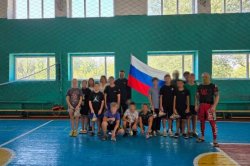 В День государственного флага России росгвардейцы провели патриотические мероприятия для молодежи в новых субъектах В День государственного флага России росгвардейцы провели патриотические мероприятия для молодежи в новых субъектах