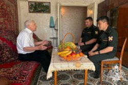 В Дагестане росгвардейцы поздравили с 98-летием ветерана Великой Отечественной войны В Дагестане росгвардейцы поздравили с 98-летием ветерана Великой Отечественной войны