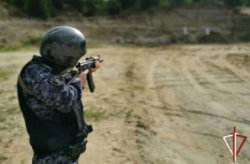Сотрудники вневедомственной охраны Росгвардии в Зауралье провели боевые стрельбы Сотрудники вневедомственной охраны Росгвардии в Зауралье провели боевые стрельбы