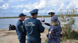 В Нарьян-Маре Росгвардия, ФСБ, МВД, МЧС и ФСИН "отработали" диверсантов В Нарьян-Маре Росгвардия, ФСБ, МВД, МЧС и ФСИН "отработали" диверсантов