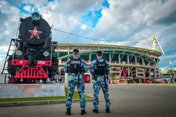 Военнослужащие и сотрудники Росгвардии обеспечили безопасность спортивных мероприятий в Москве Военнослужащие и сотрудники Росгвардии обеспечили безопасность спортивных мероприятий в Москве