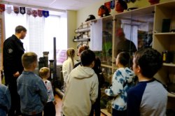 День открытых дверей для детей росгвардейцев прошел в Йошкар-Оле День открытых дверей для детей росгвардейцев прошел в Йошкар-Оле