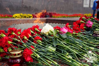 В Ульяновске офицеры Росгвардии почтили память участников Второй мировой войны В Ульяновске офицеры Росгвардии почтили память участников Второй мировой войны