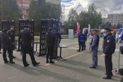 Росгвардия обеспечила безопасность праздничных и спортивных мероприятий на Ямале Росгвардия обеспечила безопасность праздничных и спортивных мероприятий на Ямале
