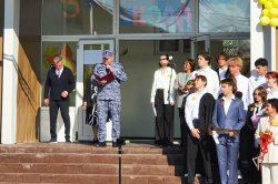 Росгвардия приняла участие в праздничных мероприятиях ко Дню знаний на Ямале Росгвардия приняла участие в праздничных мероприятиях ко Дню знаний на Ямале