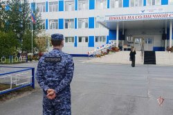 Росгвардия приняла участие в праздничных мероприятиях ко Дню знаний на Ямале Росгвардия приняла участие в праздничных мероприятиях ко Дню знаний на Ямале