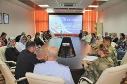 В Грозном военнослужащие ОГВ(с) приняли участие в круглом столе, посвященном Дню солидарности в борьбе с терроризмом В Грозном военнослужащие ОГВ(с) приняли участие в круглом столе, посвященном Дню солидарности в борьбе с терроризмом