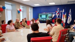 В Херсонской области ветеран специального подразделения провел урок мужества с воспитанниками подшефных классов Росгвардии В Херсонской области ветеран специального подразделения провел урок мужества с воспитанниками подшефных классов Росгвардии