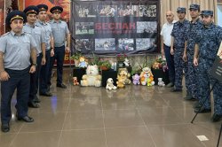 В память о Беслане: сотрудники следственного изолятора № 2 почтили память жертв терроризма В память о Беслане: сотрудники следственного изолятора № 2 почтили память жертв терроризма