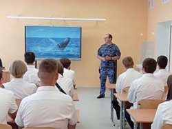 Сотрудники Росгвардии провели «Уроки мужества» с орловскими школьниками Сотрудники Росгвардии провели «Уроки мужества» с орловскими школьниками