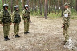 Инженеры кинологического центра Уральского округа Росгвардии провели комплексные занятия в полевых условиях Инженеры кинологического центра Уральского округа Росгвардии провели комплексные занятия в полевых условиях