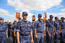 Сотрудники вневедомственной охраны столичного главка Росгвардии приняли участие в общегородском крестном ходе в Москве Сотрудники вневедомственной охраны столичного главка Росгвардии приняли участие в общегородском крестном ходе в Москве