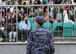 Сотрудники Росгвардии обеспечили правопорядок в День Карачаево-Черкесии и 200-летия Черкесска Сотрудники Росгвардии обеспечили правопорядок в День Карачаево-Черкесии и 200-летия Черкесска