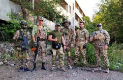 В Подмосковье росгвардеец провел мастер-класс по тактической медицине и штурму В Подмосковье росгвардеец провел мастер-класс по тактической медицине и штурму