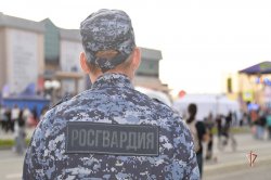 Росгвардия обеспечила безопасность проведения Единого дня голосования и празднования юбилея столицы Ямала Росгвардия обеспечила безопасность проведения Единого дня голосования и празднования юбилея столицы Ямала