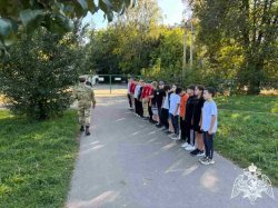 Сотрудники Росгвардии проводят курс строевой подготовки для ивановских школьников Сотрудники Росгвардии проводят курс строевой подготовки для ивановских школьников
