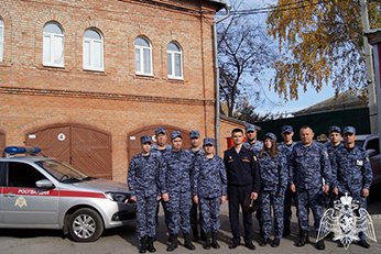 В Ульяновске стартовал фото-челлендж «Связь поколений» ко Дню вневедомственной охраны Росгвардии В Ульяновске стартовал фото-челлендж «Связь поколений» ко Дню вневедомственной охраны Росгвардии