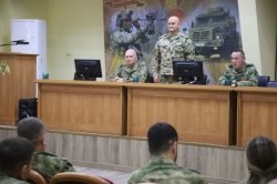 Личному составу ОГВ(с) представлен новый командующий Личному составу ОГВ(с) представлен новый командующий