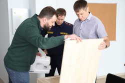 Осужденные исправительной колонии №6 изготовили мебель для новой школы, открывшейся в этом году в поселке Солонцы Емельяновского муниципального округа Осужденные исправительной колонии №6 изготовили мебель для новой школы, открывшейся в этом году в поселке Солонцы Емельяновского муниципального округа