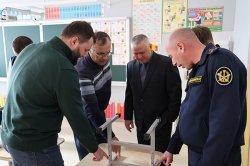 Осужденные исправительной колонии №6 изготовили мебель для новой школы, открывшейся в этом году в поселке Солонцы Емельяновского муниципального округа Осужденные исправительной колонии №6 изготовили мебель для новой школы, открывшейся в этом году в поселке Солонцы Емельяновского муниципального округа