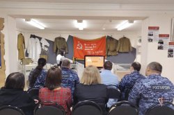 В Уренгое росгвардейцы приняли участие в тематическом квизе ко Дню победы в битве за Кавказ В Уренгое росгвардейцы приняли участие в тематическом квизе ко Дню победы в битве за Кавказ