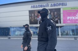 Росгвардейцы обеспечили безопасность хоккейного матча в Череповце Росгвардейцы обеспечили безопасность хоккейного матча в Череповце