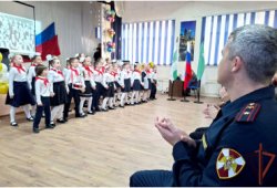 Росгвардия поздравила с юбилеями подшефные курганские школы Росгвардия поздравила с юбилеями подшефные курганские школы
