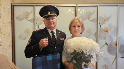 В Севастополе росгвардейцы поздравили дочь комбата Победы с Днем рождения В Севастополе росгвардейцы поздравили дочь комбата Победы с Днем рождения