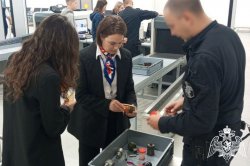 Росгвардейцы в Тюмени провели для работников транспорта занятия по антитеррористической безопасности Росгвардейцы в Тюмени провели для работников транспорта занятия по антитеррористической безопасности