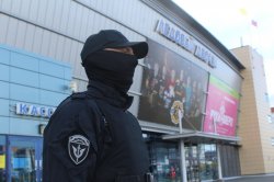 Сотрудники Росгвардии обеспечили безопасность хоккейного матча в Череповце Сотрудники Росгвардии обеспечили безопасность хоккейного матча в Череповце