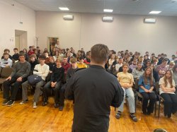 В Томской области вспоминают героически погибшего сотрудника СОБР Андрея Садового В Томской области вспоминают героически погибшего сотрудника СОБР Андрея Садового